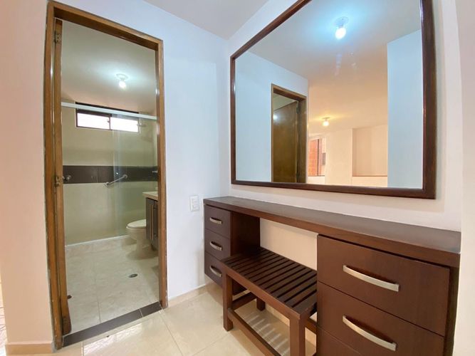 Apartamento de 4 alcobas en venta en Cabecera Del Llano, Bucaramanga, 134 m² · foto 9 de 12