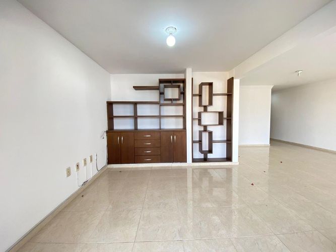 Apartamento de 4 alcobas en venta en Cabecera Del Llano, Bucaramanga, 134 m² · foto 3 de 12