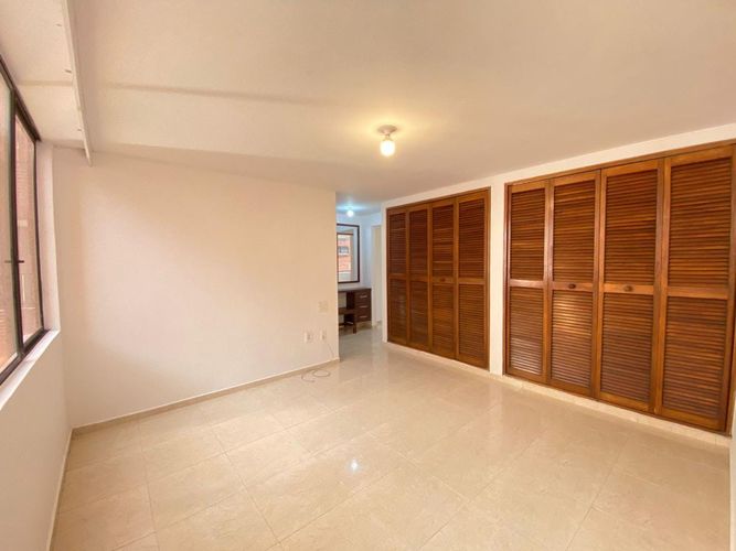 Apartamento de 4 alcobas en venta en Cabecera Del Llano, Bucaramanga, 134 m² · foto 4 de 12