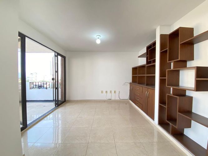 Apartamento de 4 alcobas en venta en Cabecera Del Llano, Bucaramanga, 134 m² · foto 8 de 12