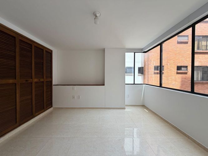 Apartamento de 4 alcobas en venta en Cabecera Del Llano, Bucaramanga, 134 m² · foto 5 de 12