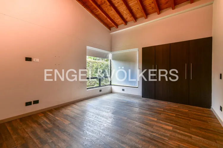 Casa de 4 alcobas en venta en Llano Grande, Rionegro, 305 m² · foto 12 de 13