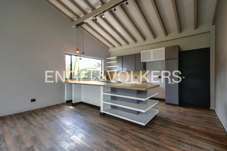 Casa de 4 alcobas en venta en Llano Grande, Rionegro, 305 m² · foto 6 de 13