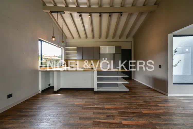 Casa de 4 alcobas en venta en Llano Grande, Rionegro, 305 m² · foto 5 de 13