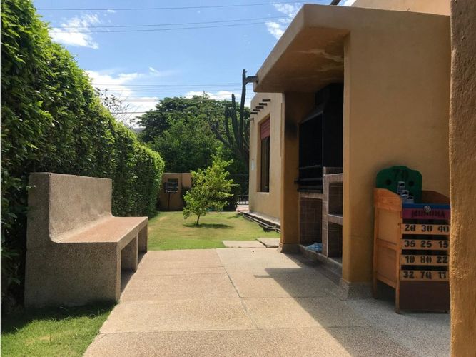 Casa de 3 alcobas en venta en Las Varas, Ricaurte, 231 m² · foto 8 de 24