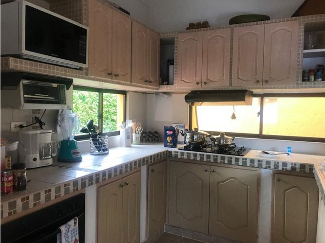 Casa de 3 alcobas en venta en Las Varas, Ricaurte, 231 m² · foto 12 de 24