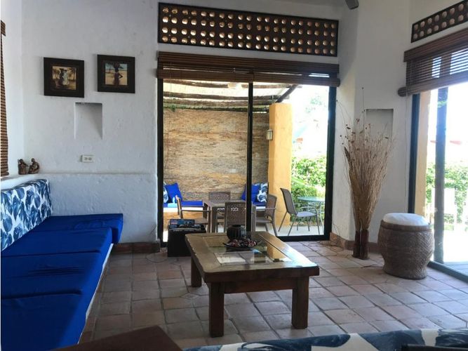 Casa de 3 alcobas en venta en Las Varas, Ricaurte, 231 m² · foto 17 de 24