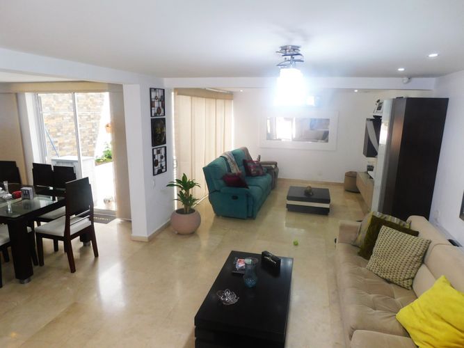 Casa de 3 alcobas en venta en Cr.La Castellana, Barranquilla, 205 m² · foto 11 de 24