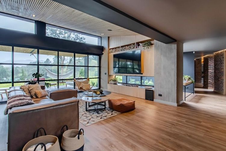Casa de 4 alcobas en venta en Loma Del Chocho, Envigado, 420 m² · foto 4 de 24