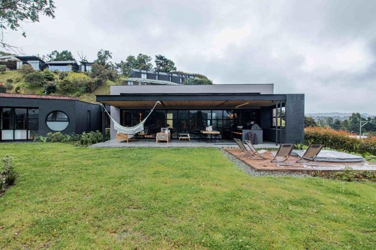 Casa de 4 alcobas en venta en Loma Del Chocho, Envigado, 420 m² · foto 7 de 24