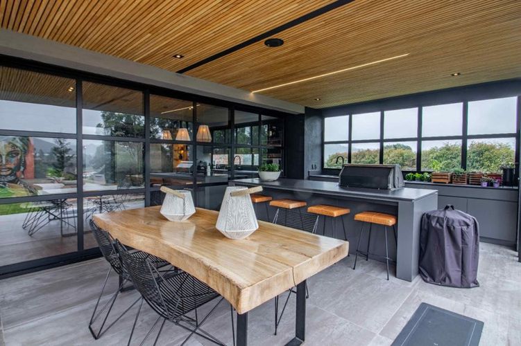 Casa de 4 alcobas en venta en Loma Del Chocho, Envigado, 420 m² · foto 9 de 24