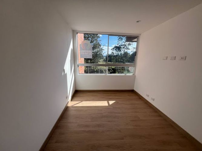 Apartamento de 2 alcobas en venta en El Porvenir, Rionegro, 73 m² · foto 3 de 14