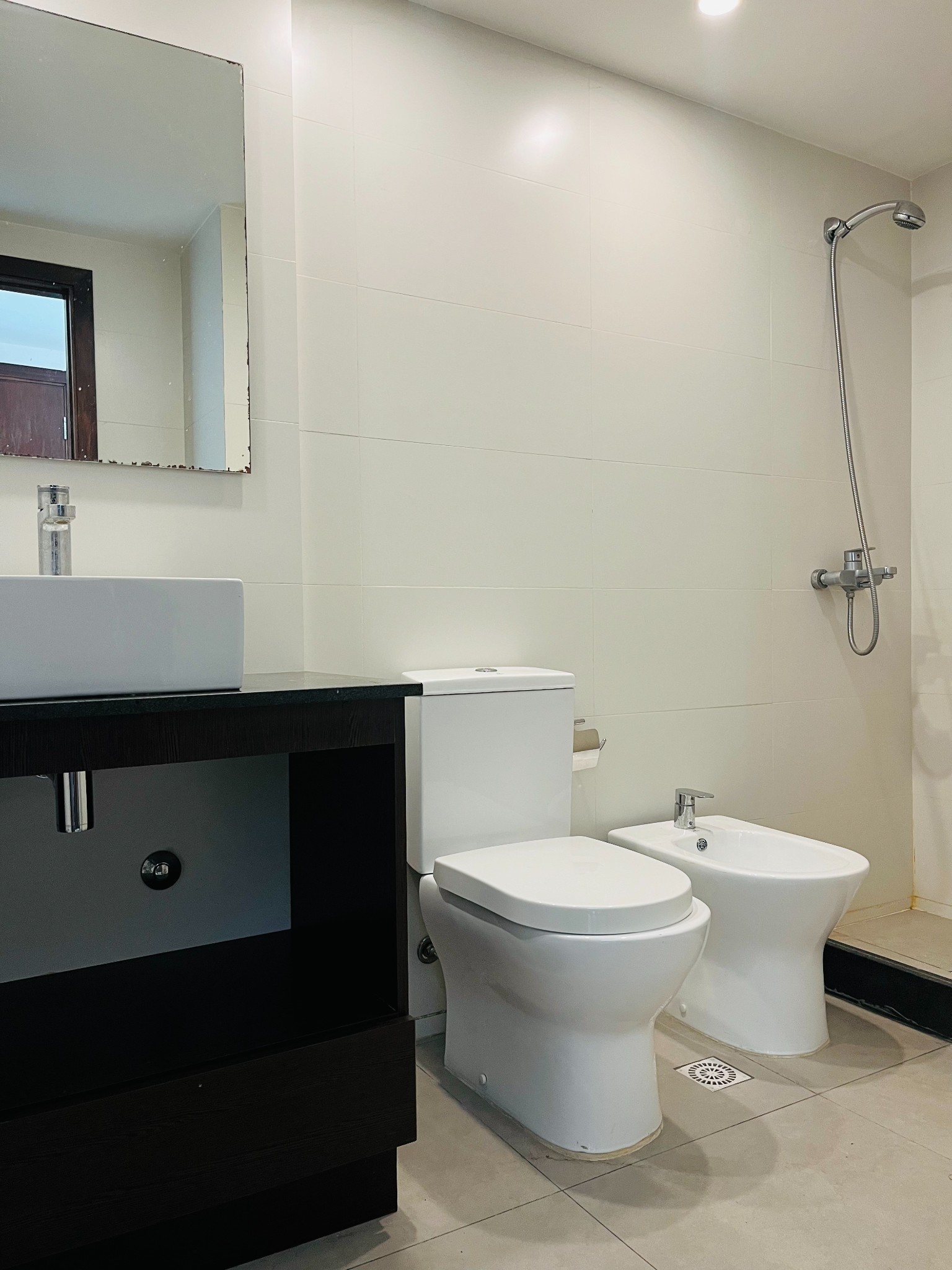 Apartamento En Alquiler, Próximo a Montevideo Shopping,  Monoambiente Semi Equipado. · Foto 8