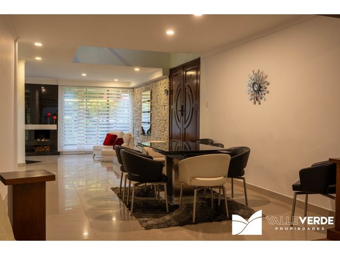 Casa de 4 alcobas en venta en El Poblado, Medellín, 425 m² · foto 6 de 18