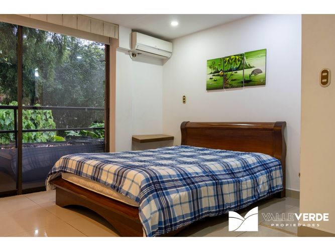 Casa de 4 alcobas en venta en El Poblado, Medellín, 425 m² · foto 15 de 18
