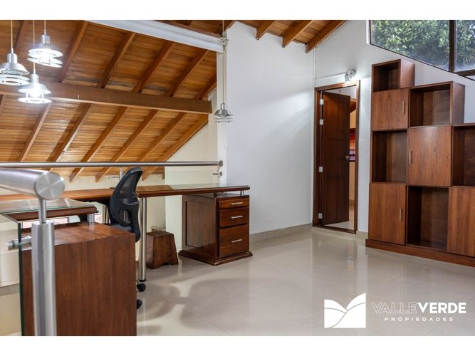 Casa de 4 alcobas en venta en El Poblado, Medellín, 425 m² · foto 17 de 18