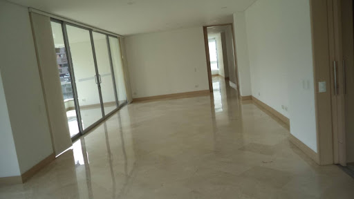 Apartamento en arriendo en Alejandria, Medellín · foto 2 de 24