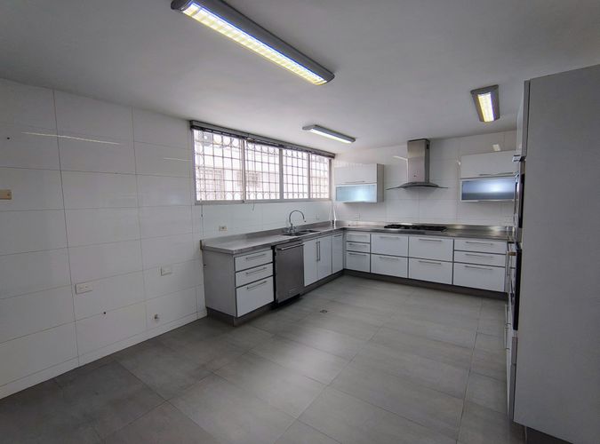 Apartamento de 4 alcobas en venta en Altos Del Prado, Barranquilla, 270 m² · foto 12 de 24