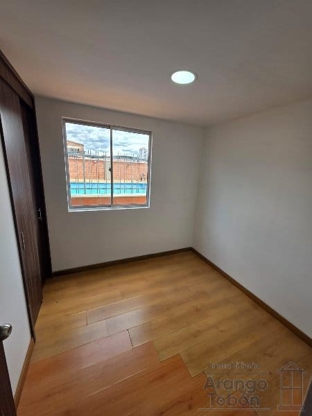 Apartamento de 3 alcobas en venta en Niquia, Bello, 61 m² · foto 6 de 11