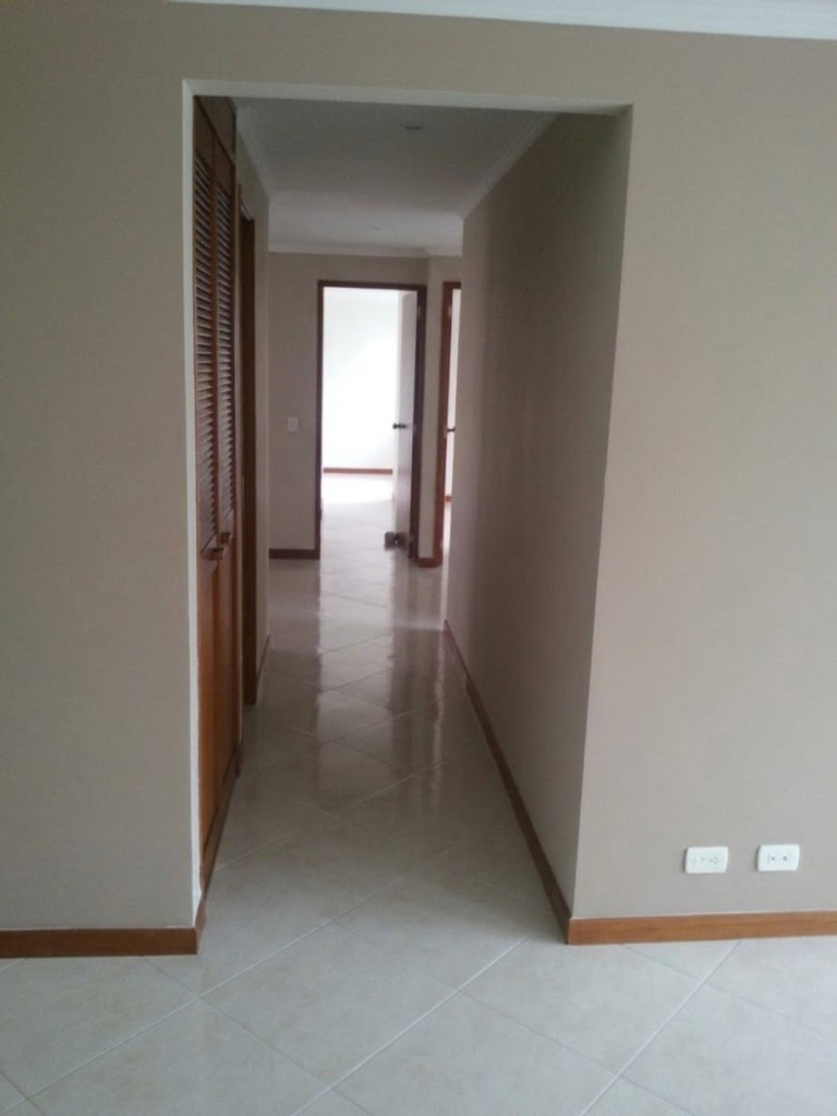 Apartamento en arriendo en Loma Del Esmeraldal, Envigado · foto 5 de 13