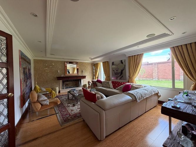 Casa de 4 alcobas en venta en San Jose De Bavaria, Bogotá, 600 m² · foto 5 de 24