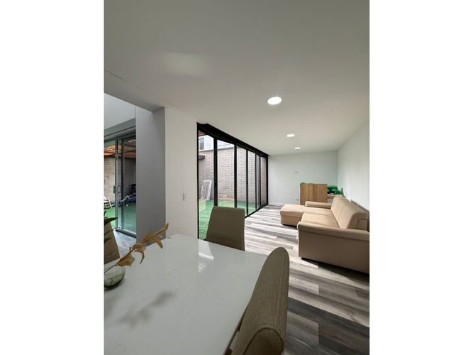 Apartamento de 2 alcobas en arriendo en El Porvenir, Rionegro, 200 m² · foto 8 de 12