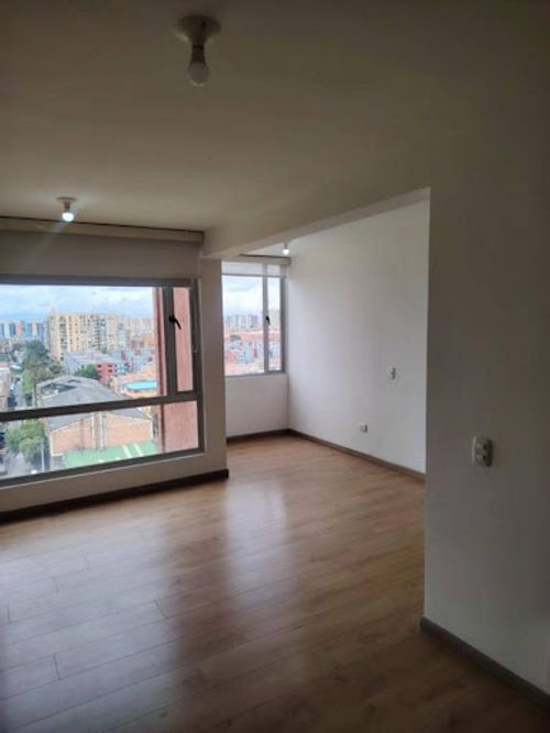 Apartamento de 2 alcobas en arriendo en El Vergel, Bogotá, 56 m² · foto 3 de 24
