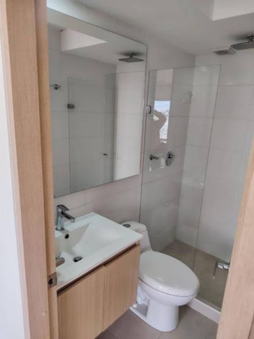 Apartamento de 2 alcobas en arriendo en El Vergel, Bogotá, 56 m² · foto 16 de 24