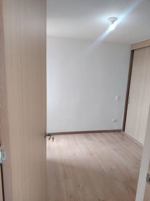 Apartamento de 2 alcobas en arriendo en El Vergel, Bogotá, 56 m² · foto 19 de 24