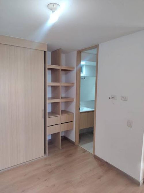 Apartamento de 2 alcobas en arriendo en El Vergel, Bogotá, 56 m² · foto 21 de 24