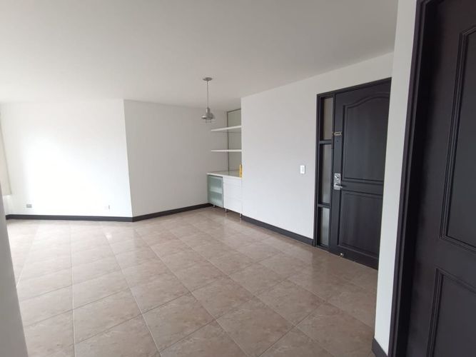 Apartamento de 3 alcobas en arriendo en Castropol, Medellín, 86 m² · foto 4 de 18