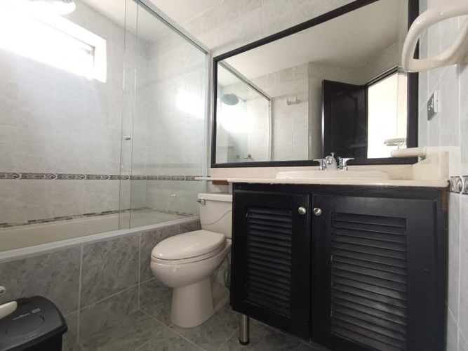 Apartamento de 3 alcobas en arriendo en Castropol, Medellín, 86 m² · foto 14 de 18