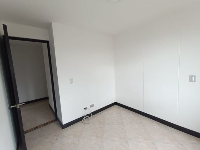 Apartamento de 3 alcobas en arriendo en Castropol, Medellín, 86 m² · foto 17 de 18