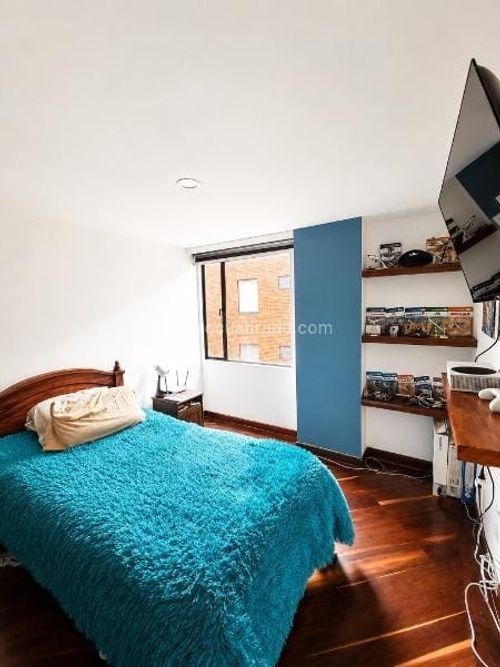 Apartamento de 3 alcobas en venta en Cedritos, Bogotá, 108 m² · foto 9 de 11