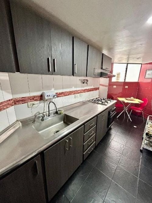 Apartamento de 3 alcobas en venta en Cedritos, Bogotá, 108 m² · foto 5 de 11