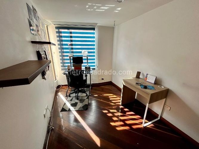 Apartamento de 3 alcobas en venta en Cedritos, Bogotá, 108 m² · foto 7 de 11