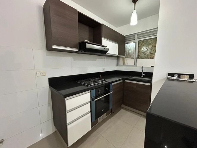 Casa de 4 alcobas en venta en Bosques De Rosa Blanca, Villavicencio, 140 m² · foto 3 de 12