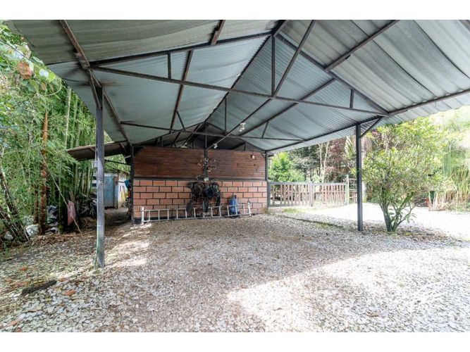 Finca en venta en El Colorado, Guarne, 410 m² · foto 15 de 24