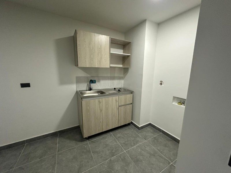 1BR Apartment in Alcala (15 m²) - 2
