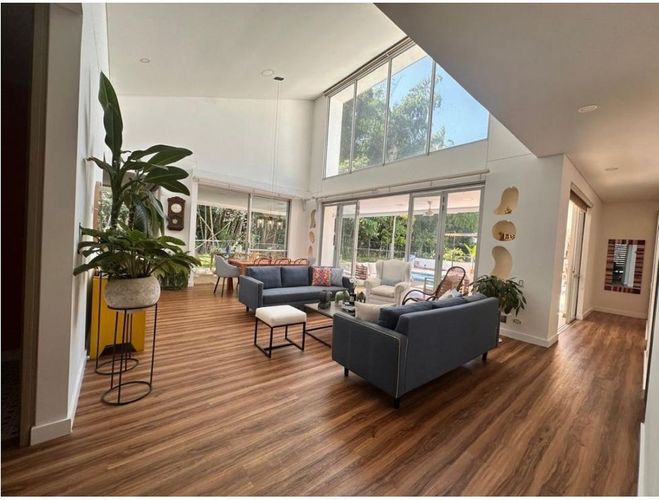 Casa de 3 alcobas en venta en Las Mercedes, Jamundí, 210 m² · foto 13 de 13