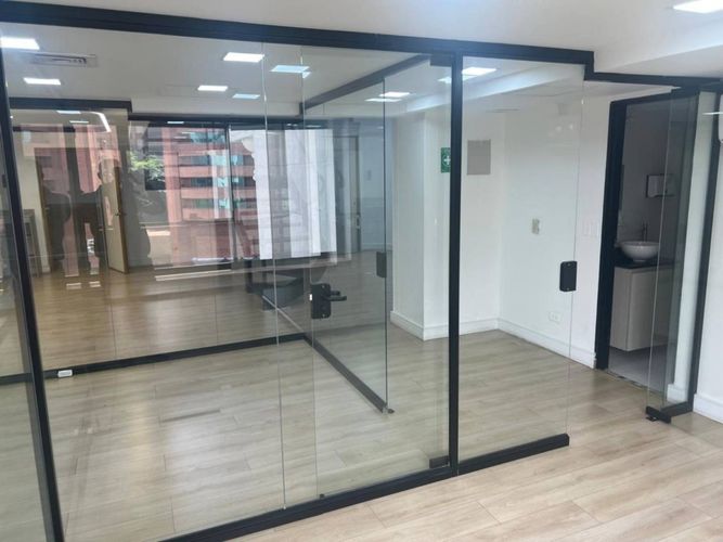 Oficina en arriendo en Milla De Oro, Medellín, 110 m² · foto 2 de 20