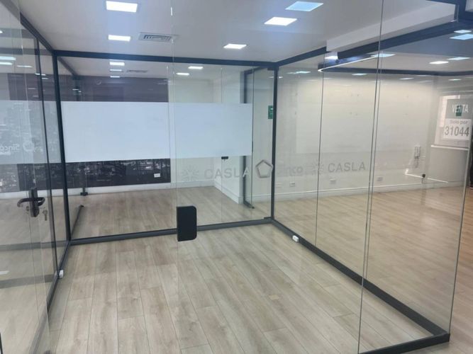 Oficina en arriendo en Milla De Oro, Medellín, 110 m² · foto 3 de 20