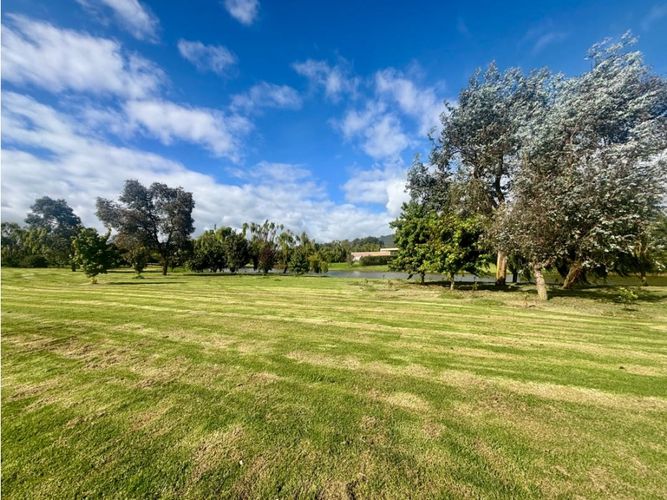Lote en venta en Marquez, La Calera, 2800 m² · foto 8 de 16