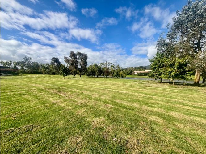 Lote en venta en Marquez, La Calera, 2800 m² · foto 9 de 16