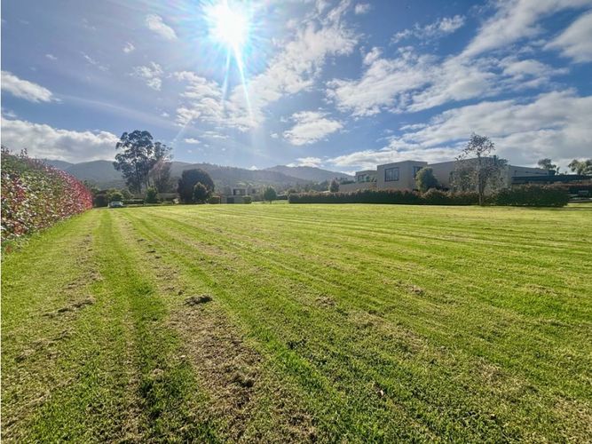 Lote en venta en Marquez, La Calera, 2800 m² · foto 10 de 16