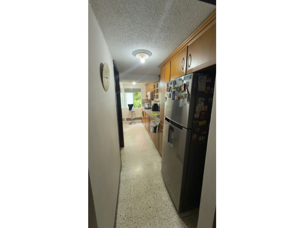 Apartamento en venta en La Almeria, Medellín · foto 4 de 8