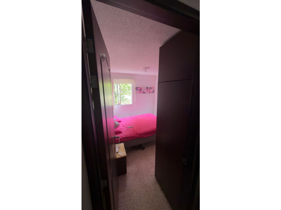Apartamento en venta en La Almeria, Medellín · foto 5 de 8
