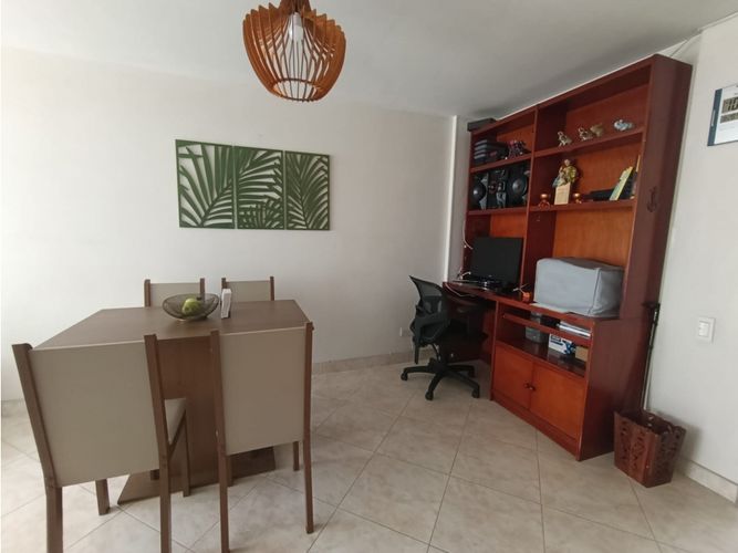 Apartamento de 3 alcobas en venta en Estadio, Medellín, 77 m² · foto 3 de 17