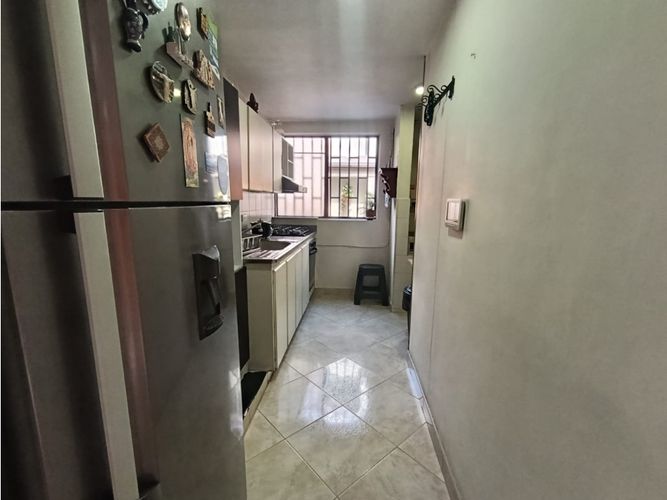 Apartamento de 3 alcobas en venta en Estadio, Medellín, 77 m² · foto 4 de 17