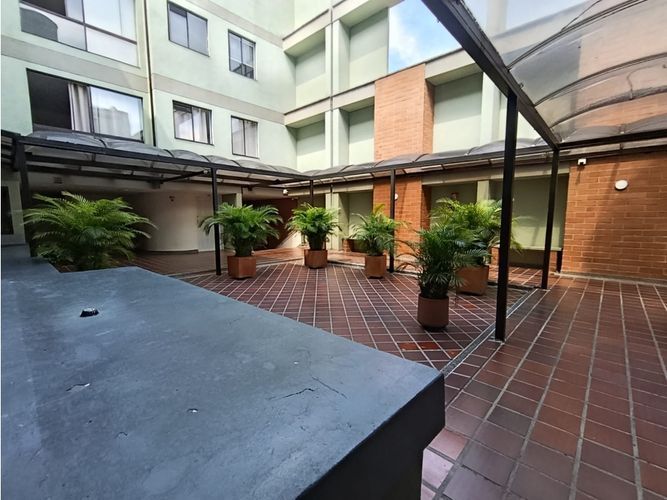 Apartamento de 3 alcobas en venta en Estadio, Medellín, 77 m² · foto 16 de 17